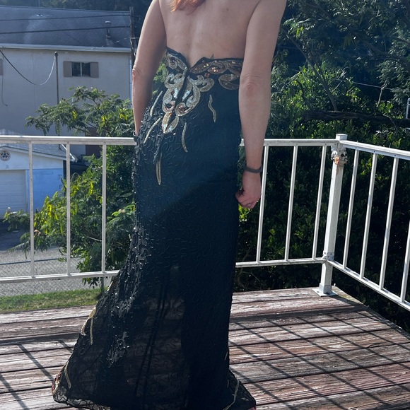 Vintage J. Reynolds Designs Atlanta beaded gown. NWT. Never worn. - Picture 4 of 8